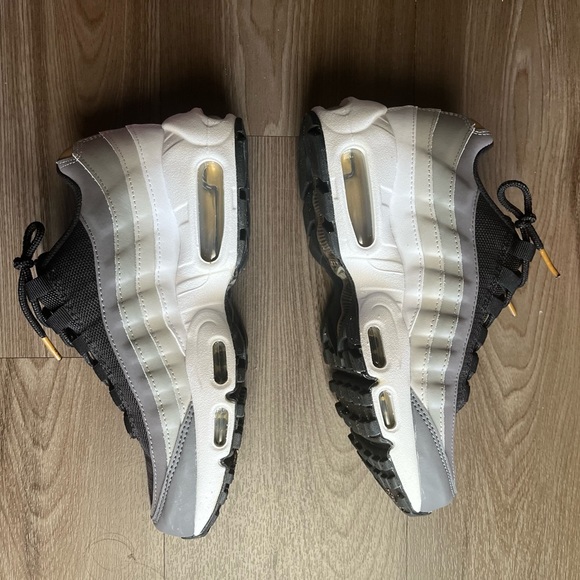 Air Max 95 Recraft (GS) 6Y - Picture 3 of 8